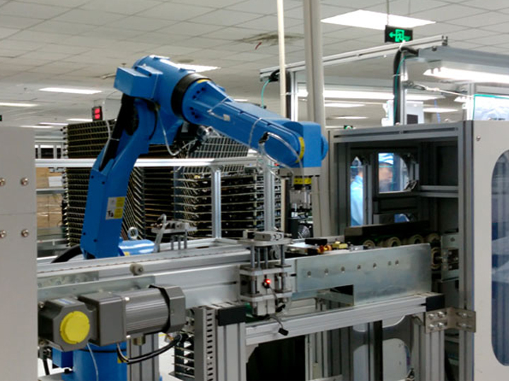 關（guān）節機器人檢測自動線