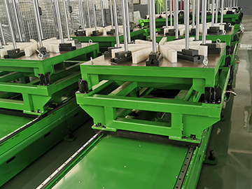 重型滑台圓（yuán）盤料倉