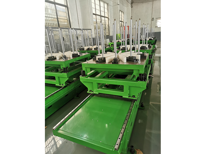 重型滑台圓（yuán）盤料倉